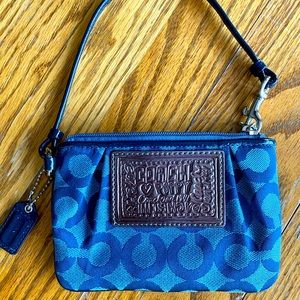 Coach Poppy Wristlet